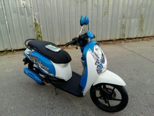 scoopy i ราคา 17000 บาท สนใจโทร 089-8859869 เดช