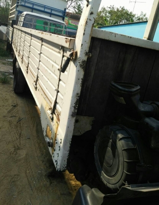 หกล้อ ฮีโน่ FC4J145ปี50ช่วงยาว5.50ม สภาพพร้อมใช้งาน ทะเบียนพร้อมโอน หกล้อ ฮีโน่ FC4J145ปี50ช่วงยาว5.50ม สภาพพร้อมใช้งาน ทะเบียนพร้อมโอน