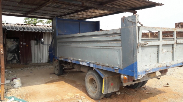 ขาย 6 ล้อดั้ม โตโยต้าไดน่า เครื่อง isuzu 110  ช่วงล่างใหญ่  เครื่องดี คัสซี สวย เอกสารพร้อมโอน