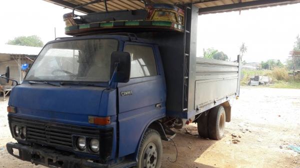 ขาย 6 ล้อดั้ม โตโยต้าไดน่า เครื่อง isuzu 110  ช่วงล่างใหญ่  เครื่องดี คัสซี สวย เอกสารพร้อมโอน