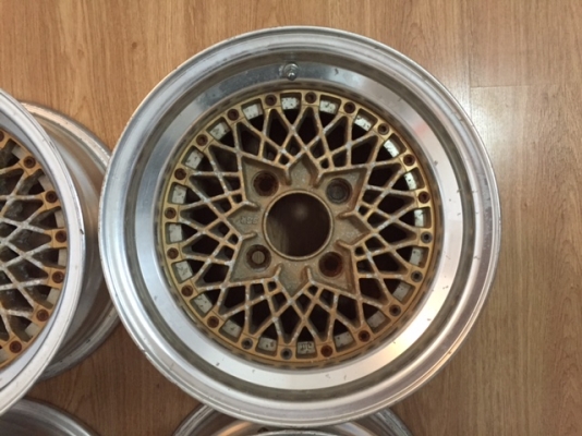 ล้อ SSR Formula mesh รังผึ้งแท้ ขอบลึก มือสองญี่ปุ่น