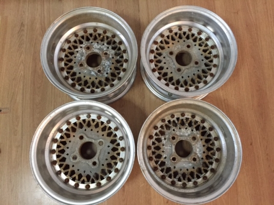 ล้อ SSR Formula mesh รังผึ้งแท้ ขอบลึก มือสองญี่ปุ่น