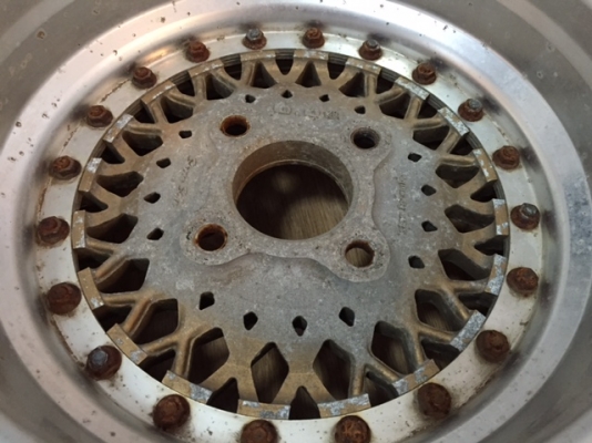 ล้อ SSR Formula mesh รังผึ้งแท้ ขอบลึก มือสองญี่ปุ่น