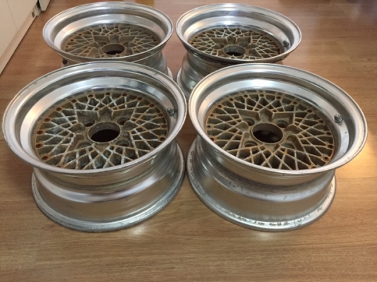 ล้อ SSR Formula mesh รังผึ้งแท้ ขอบลึก มือสองญี่ปุ่น