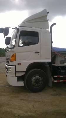 ขายรถหัวลาก hino mega 320 พร้อม หัวหางก้าง สามเพลา
