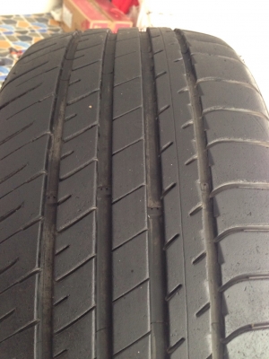 ขายยางมิชลิน 245 / 45R17 ราคา 2,000