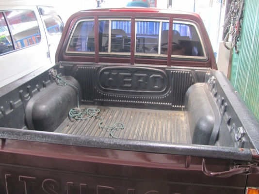 ขายพื้นปูกระบะ 4 ประตูมือสอง ใส่ไซโคลนมาขายขำๆ  500 บาท