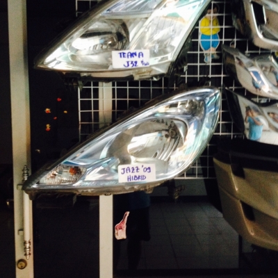 ขาย  ไฟหน้าซ้าย  JAZZ HIBRID
