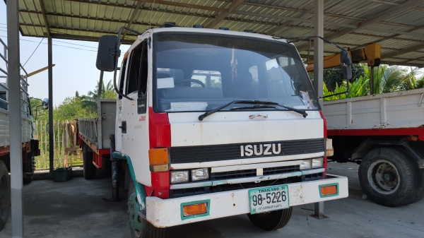 ขายรถหกล้อเครน 3 ตัน