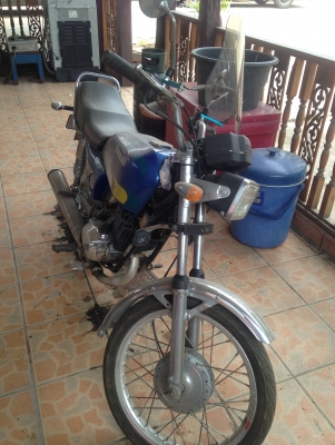 ขายคาวาซากิ  18,000 บาท พร้อมขี่ มีเล่มทะเบียน ทำสีและเครื่องมาใหม่ สนใจติดต่อ 081-6055804