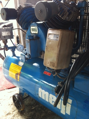 80 ลิตร MADE In JAPAN ขายปั้มลมเมจิ 2 แรง 2 หัว ไฟบ้าน220 Volt มอเตอร์มิตซู ใช้งานปกติ แมกเนติกมิตซู