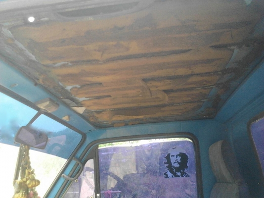 รถอีซูซู 6 ล้อ ( ไม่ดั้ม ) NKR 110 แรงม้า. ปี 32.    สนใจติดต่อ  081 - 6079515