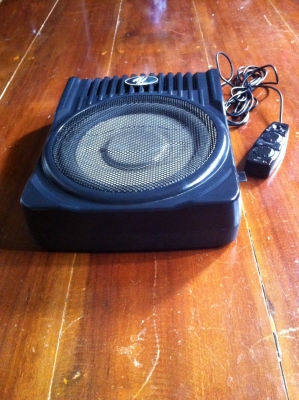 ขายซับบอกซ์ 8 นิ้ว