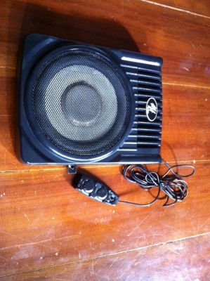 ขายซับบอกซ์ 8 นิ้ว