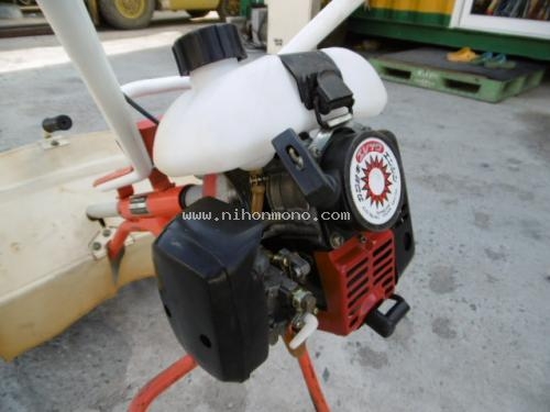 เครื่องกำจัดวัชพืชในร่องข้าว MARUYAMA   MA3 รหัสสินค้า : 80803352  ติดต่อ Tel.086-8150487  www.nihonmono.com