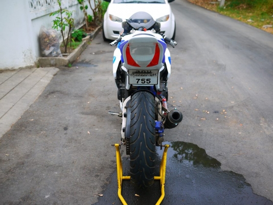 ขาย Honda Cbr400 พร้อมทะเบียนแท้ แฟริ่ง cbr1000 2008 พร้อมท่อสูตรลั่นๆ เครื่องดีมากๆกดทีเดียวติด