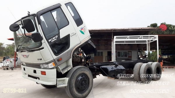 ขายด่วน รถบรรทุก 10 ล้อ HINO FM3M  240 แรง /2 เพลา หัวคัซซี สภาพสวยเดิม พร้อมใช้งาน