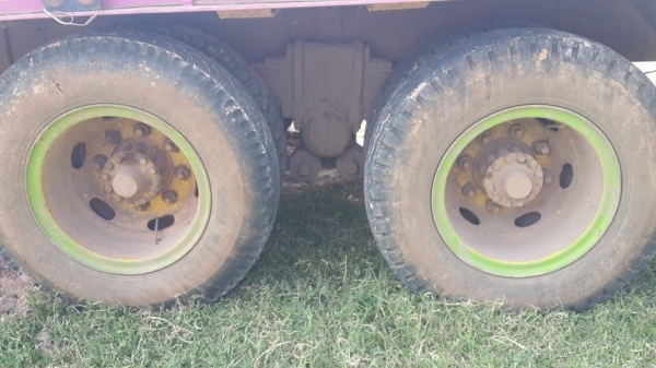 ขายรถ10ล้อ2เพลา เครื่อง165 6d14 ลาก200แชชซีดี สโลว์กลาง พร้อมใช้งาน