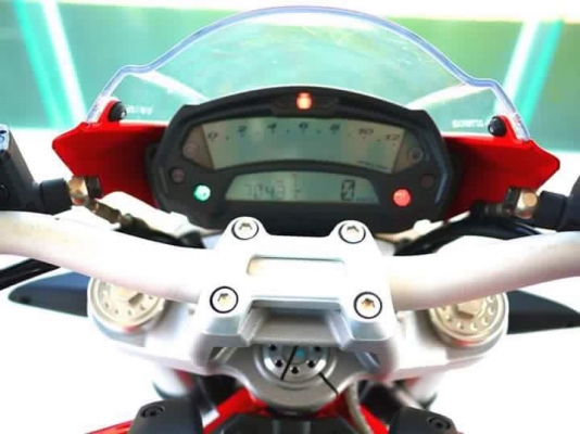 ขาย Ducati Monster 796 รถศูนย์ปลายปี 2014 รถมือเดียว สภาพนางฟ้า สีเดิมทั้งคัน ไม่ล้ม ไม่ชน ไม่แปะ