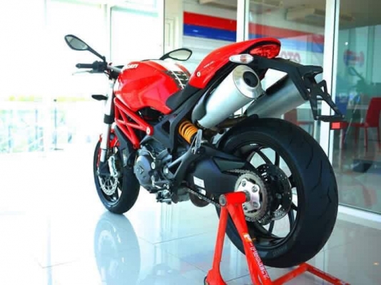 ขาย Ducati Monster 796 รถศูนย์ปลายปี 2014 รถมือเดียว สภาพนางฟ้า สีเดิมทั้งคัน ไม่ล้ม ไม่ชน ไม่แปะ