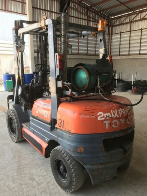 โฟคลิฟท์ TOYOTA 02-6FG 30 (3 ตัน) เสาสูง 3.50 เมตร เครื่องยนต์ 4 สูบ (เบนซิล-แก๊ส)