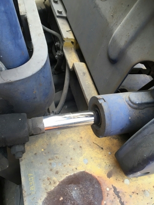 โฟคลิฟท์  KOMATSU FG25C-12 (2.5 ตัน) สภาพมือสองนำเข้ายังไม่ผ่านการใช้งานในบ้านเรา เสาสูง 3 เมตร