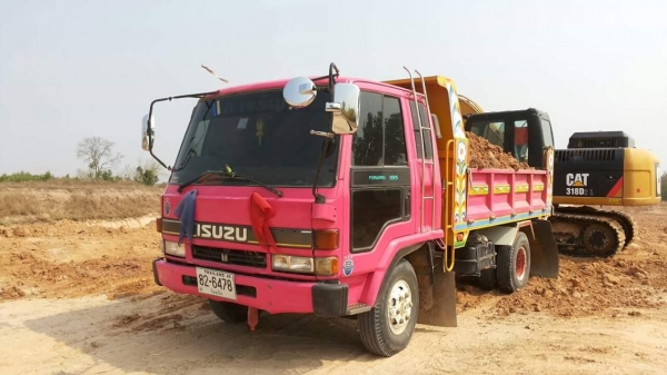 ขายรถ6ล้อ ดั้มร็อกกี้195แรง พ.เพาเวอร์ เบรกทิฟฟี่ ภายในสวย แอร์เย็น ยางดี พร้อมใช้งาน เอกสารพร้อมโอน สนใจโทร 090-8588220คุณนะ 093-3258446คุณบิว หรือเข้าดูสินค้าอื่นๆได้ที่ www.truck.in.th/498 หรือเพจFacebook ณรงค์ ซื้อขายรถมือสอง (เว็บไซต์ส่วนตัว) หรือFac