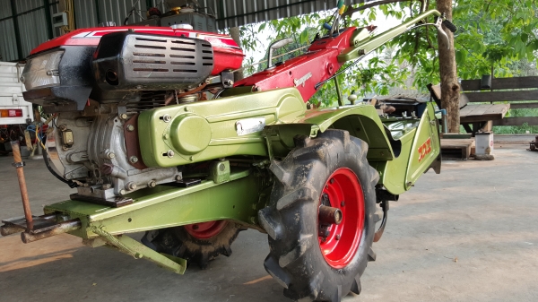 รถพรวนดิน 7 แรง 4 จังหวะ รหัสสินค้า Y - 15 รถพรวนดิน 7 แรง 4 จังหวะ รหัสสินค้า Y - 15