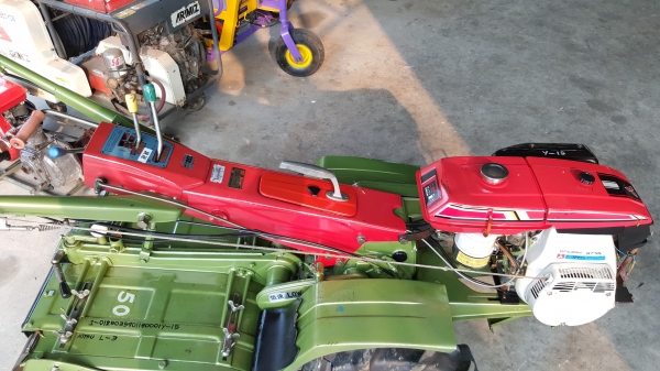 รถพรวนดิน 7 แรง 4 จังหวะ รหัสสินค้า Y - 15 รถพรวนดิน 7 แรง 4 จังหวะ รหัสสินค้า Y - 15