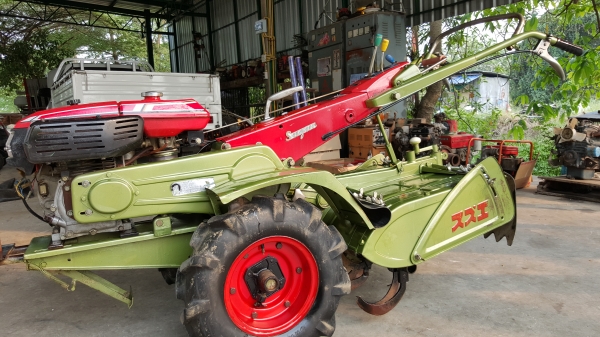 รถพรวนดิน 7 แรง 4 จังหวะ รหัสสินค้า Y - 15 รถพรวนดิน 7 แรง 4 จังหวะ รหัสสินค้า Y - 15