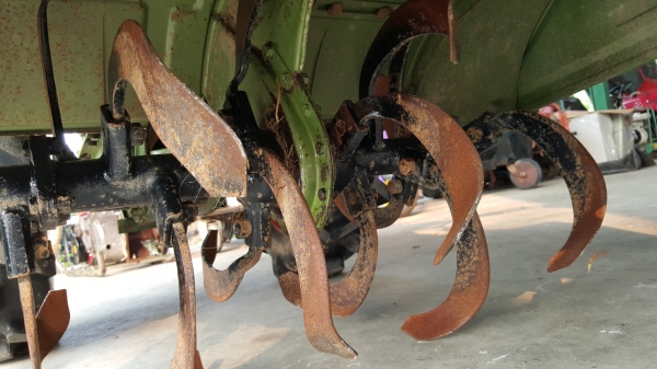 รถพรวนดิน 7 แรง 4 จังหวะ รหัสสินค้า Y - 15 รถพรวนดิน 7 แรง 4 จังหวะ รหัสสินค้า Y - 15