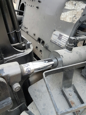 KOMATSU FD40-5 (4 ตัน) สภาพมือสองนำเข้า  เครื่องยนต์ดีเซล 6 สูบ