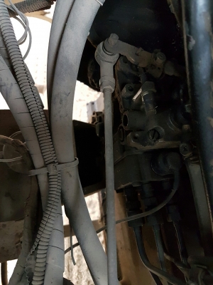 KOMATSU FD40-5 (4 ตัน) สภาพมือสองนำเข้า  เครื่องยนต์ดีเซล 6 สูบ