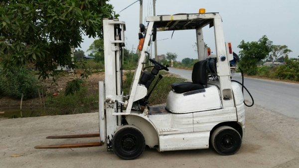 ขายด่วนรถยก TOYOTA 6FGยก1.5ตันเสาสูง3เมตรยางตัน4เส้น2ระบบแก็สเบนซินรถนอกยังไม่เคยใช้งานในเมืองไทยเลย=รุ่นใหม่ขายถูกๆๆ