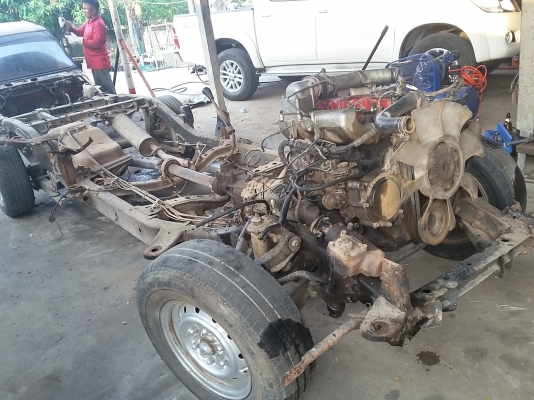 ขายเครื่องเกียร์นิสสันบิ๊กเอ็มBD25 สภาพพร้อมใช้งาน