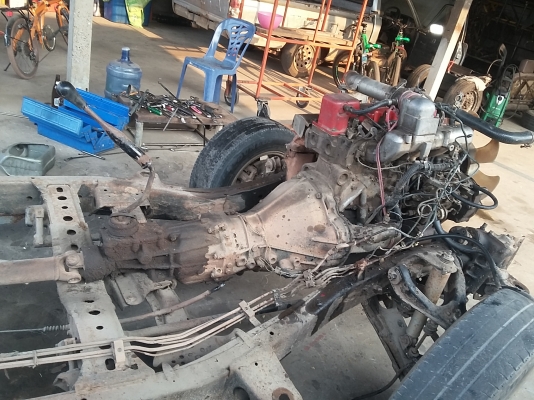 ขายเครื่องเกียร์นิสสันบิ๊กเอ็มBD25 สภาพพร้อมใช้งาน