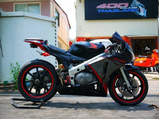 ขาย Honda VFR Nc30 พร้อมทะเบียนแท้ เครื่องสดๆรถทำสเต็ปแรงมาแล้ว สภาพจริงสวยมาก