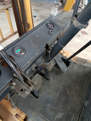 KOMATSU FD10L-14 สภาพมือสองนำเข้า เครื่องยนต์ดีเซล เกียร์ธรรมดา KOMATSU FD10L-14 สภาพมือสองนำเข้า เครื่องยนต์ดีเซล เกียร์ธรรมดา