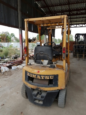 KOMATSU FD10L-14 สภาพมือสองนำเข้า เครื่องยนต์ดีเซล เกียร์ธรรมดา KOMATSU FD10L-14 สภาพมือสองนำเข้า เครื่องยนต์ดีเซล เกียร์ธรรมดา