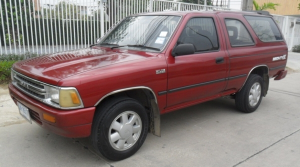 TOYOTA  ไมตี้แวนช่วงสั้น LN80 ดีเซล