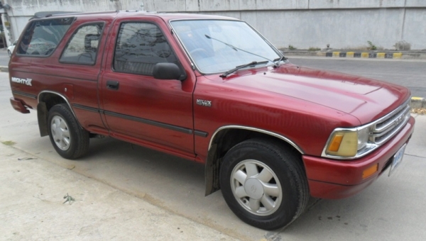 TOYOTA  ไมตี้แวนช่วงสั้น LN80 ดีเซล