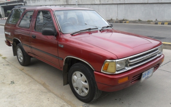 TOYOTA  ไมตี้แวนช่วงสั้น LN80 ดีเซล