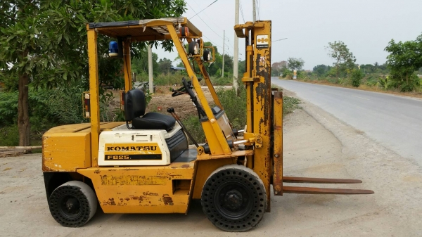 ขายด่วนรถยกKOMATSU FG25-10ยก2.5ตันเสาสูง3เมตรยางตัน4เส้นรถนอกนำเข้ายังไม่เคยใช้งานในเมืองไทยเลย ขายด่วนรถยกKOMATSU FG25-10ยก2.5ตันเสาสูง3เมตรยางตัน4เส้นรถนอกนำเข้ายังไม่เคยใช้งานในเมืองไทยเลย
