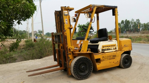 ขายด่วนรถยกKOMATSU FG25-10ยก2.5ตันเสาสูง3เมตรยางตัน4เส้นรถนอกนำเข้ายังไม่เคยใช้งานในเมืองไทยเลย ขายด่วนรถยกKOMATSU FG25-10ยก2.5ตันเสาสูง3เมตรยางตัน4เส้นรถนอกนำเข้ายังไม่เคยใช้งานในเมืองไทยเลย