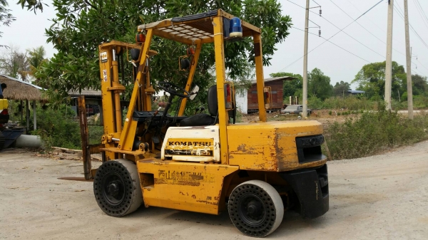 ขายด่วนรถยกKOMATSU FG25-10ยก2.5ตันเสาสูง3เมตรยางตัน4เส้นรถนอกนำเข้ายังไม่เคยใช้งานในเมืองไทยเลย ขายด่วนรถยกKOMATSU FG25-10ยก2.5ตันเสาสูง3เมตรยางตัน4เส้นรถนอกนำเข้ายังไม่เคยใช้งานในเมืองไทยเลย