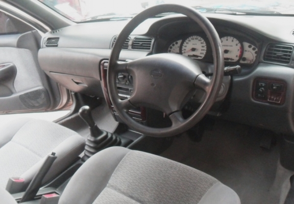 NISSAN SUNNY SUPER SALOON ปี 43 สีเดิมทั้งคัน NISSAN SUNNY SUPER SALOON ปี 43 สีเดิมทั้งคัน