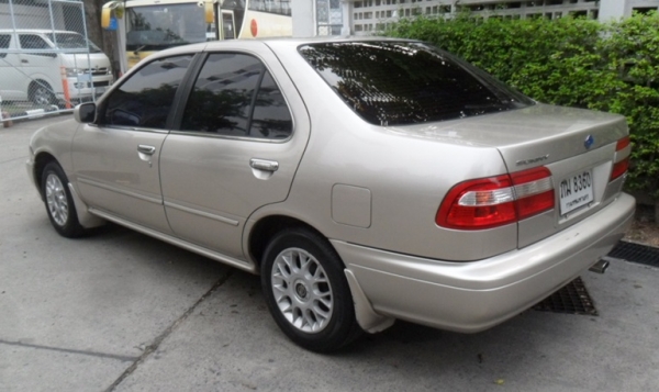 NISSAN SUNNY SUPER SALOON ปี 43 สีเดิมทั้งคัน NISSAN SUNNY SUPER SALOON ปี 43 สีเดิมทั้งคัน