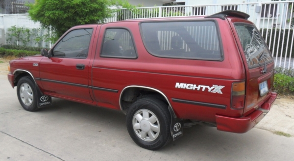 TOYOTA  ไมตี้แวนช่วงสั้น LN80 ดีเซล