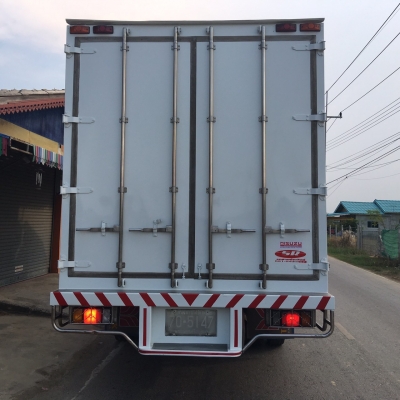 ขาย 6 ล้อ อีซูซุ NPR 150 แรง ปี 54 ตู้เย็น ยาว 5.1 ม. สภาพสวย พร้อมใช้  จัดแนนท์ได้ครับ สนใจติดต่อ 081-5715326