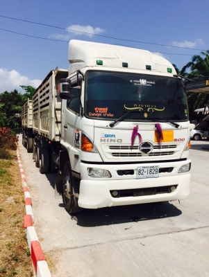 ขายรถบรรทุกพ่วง 22 ล้อ HINO เครื่อง 344 แรง ปี 55 กระบะดัมพฺสามมิตร ลูก 3 เพลา ทะเบียนพร้อม ขายรถบรรทุกพ่วง 22 ล้อ HINO เครื่อง 344 แรง ปี 55 กระบะดัมพฺสามมิตร ลูก 3 เพลา ทะเบียนพร้อม